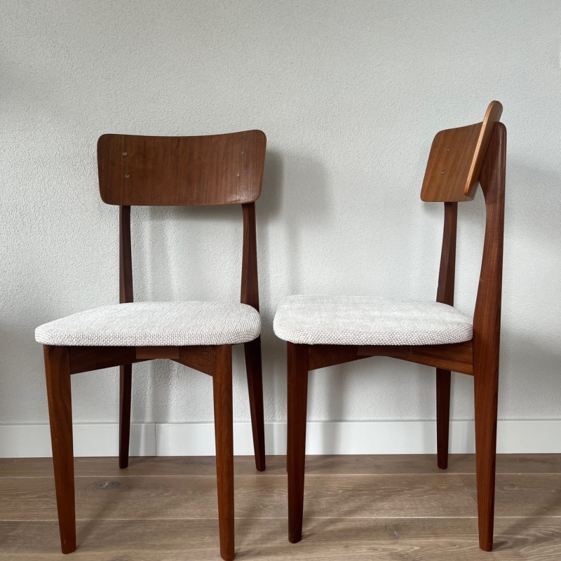 Set twee Louis van Teeffelen Wébé eetkamerstoelen (verkocht)