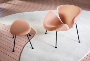 Artifort Orange Slice fauteuil met speels ontwerp in kleurrijk eigentijds interieur