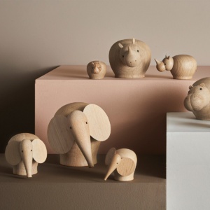 Scandinavische houten olifant of neushoorn – minimalistisch design – Dieren design items – Mister Design – Decoratieve design accessoires in dierenvorm Woud