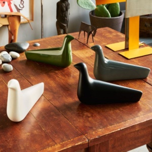 Gestileerde vogel Vitra L’Oiseau van hout of keramiek – Dieren design items – Mister Design – Decoratieve design accessoires in dierenvorm