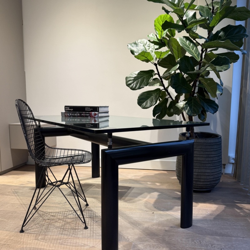 Cassina LC6 tafel – moderne designklassieker €1100