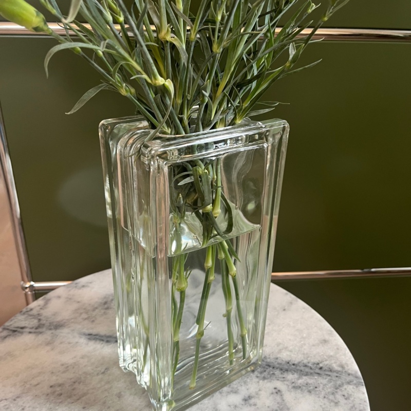 Vintage glazen blokvaas €55