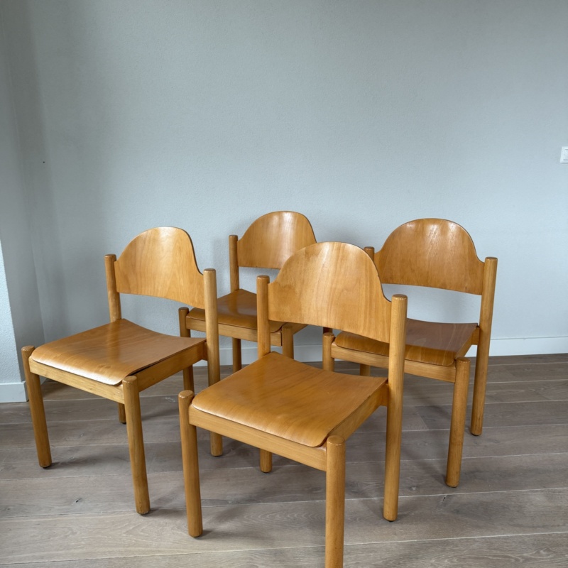 Set van 4 vintage plywood stapelstoelen €200